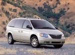 Chrysler Town & Country 2005 года